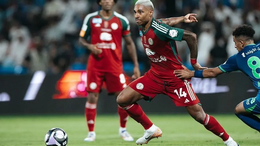 Vitinho realiza exames e está prestes a ser anunciado como reforço do Corinthians 1 Vitinho e1754582134670