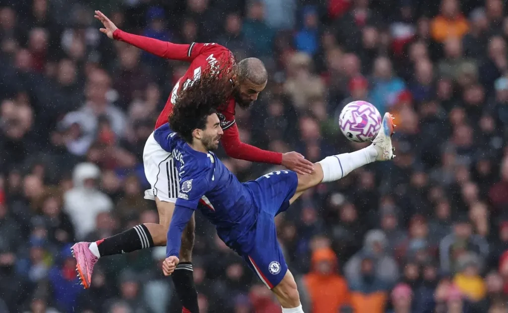 Denzel Dumfries: Chelsea, United e Tottenham monitoram lateral 1 Chelsea, Manchester United e Tottenham disputam contratação