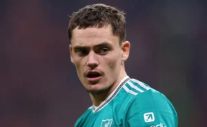 Florian Wirtz não se encontra no Liverpool e segue sem marcar