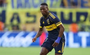 Luis Advíncula comenta possível saída do Boca rumo ao Alianza Lima