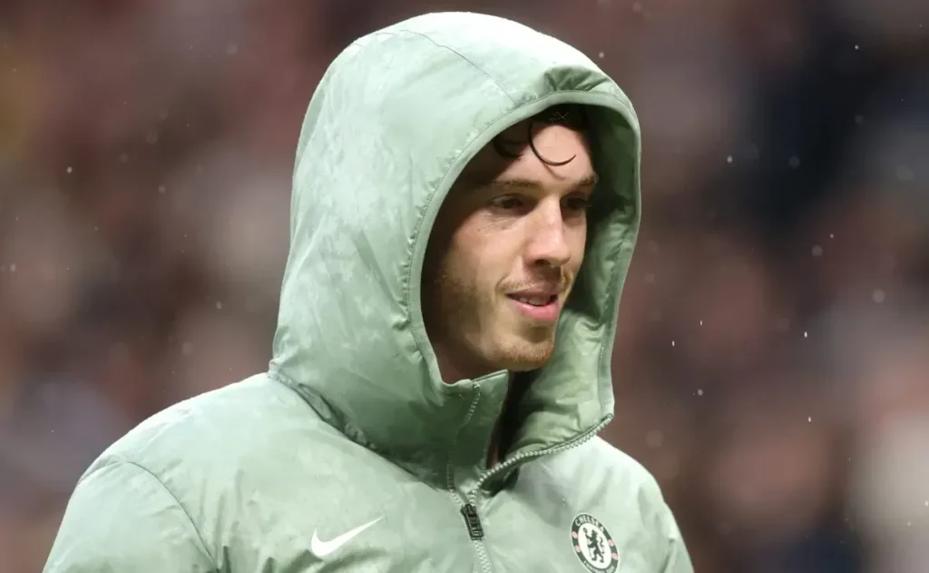 Cole Palmer volta a treinar no Chelsea mas não enfrenta o Barcelona