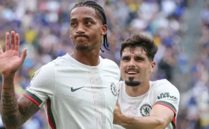 Barcelona vai em busca da contratação do atacante Pedro Neto, do Chelsea