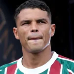 Thiago Silva quer voltar para o Chelsea após rescindir com o Fluminense