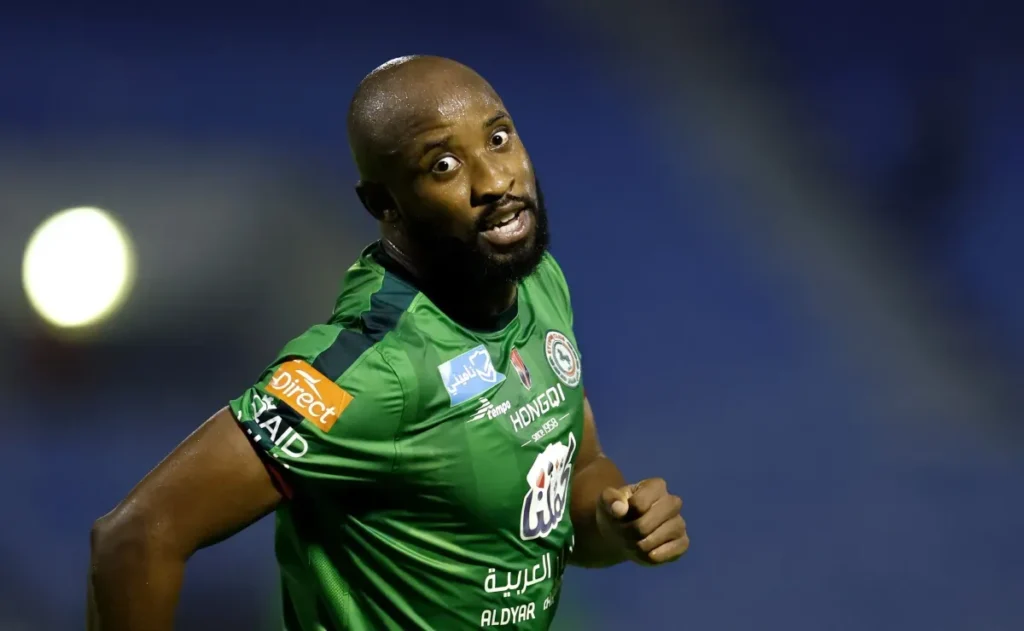 Tem jogo de futebol hoje (25)? Programação de Natal mostra poucas partidas no mundo