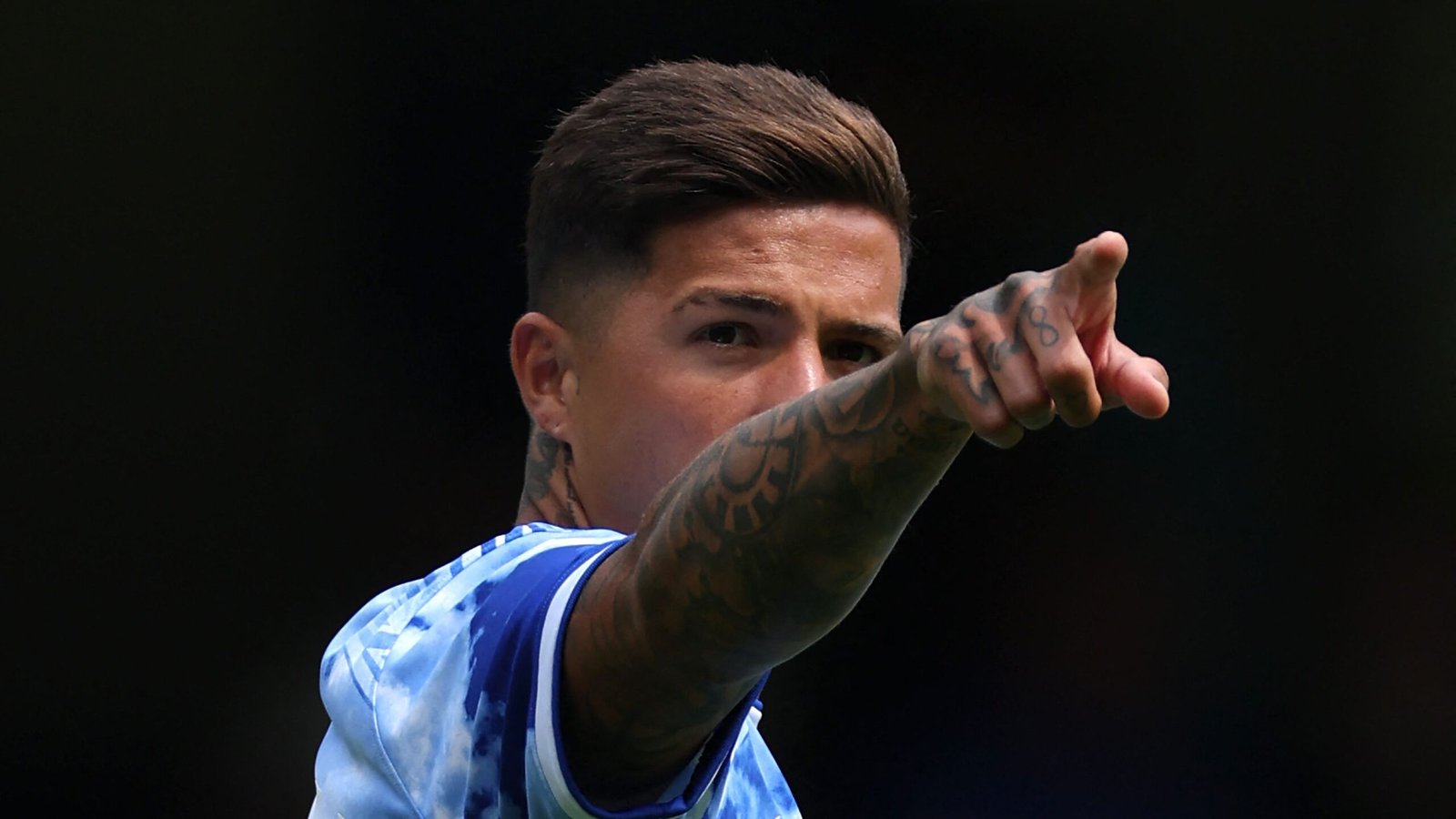 Manchester City prepara oferta milionária por Enzo Fernández na reta final da janela