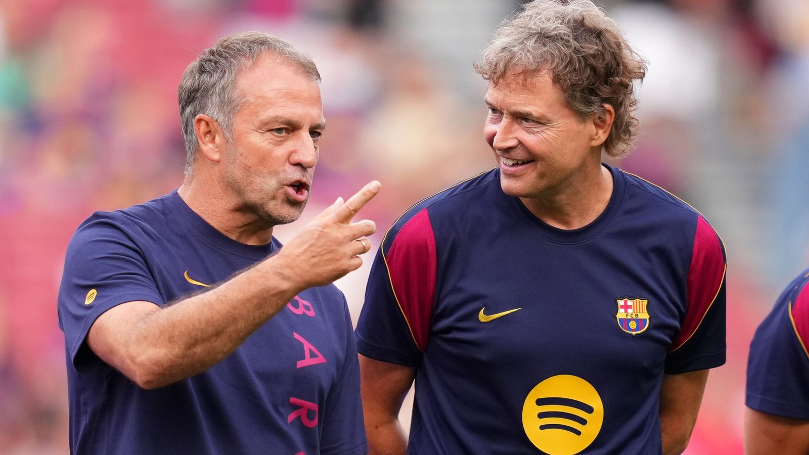 Barcelona se reforça para a temporada e Hansi Flick celebra chegada de Rodri